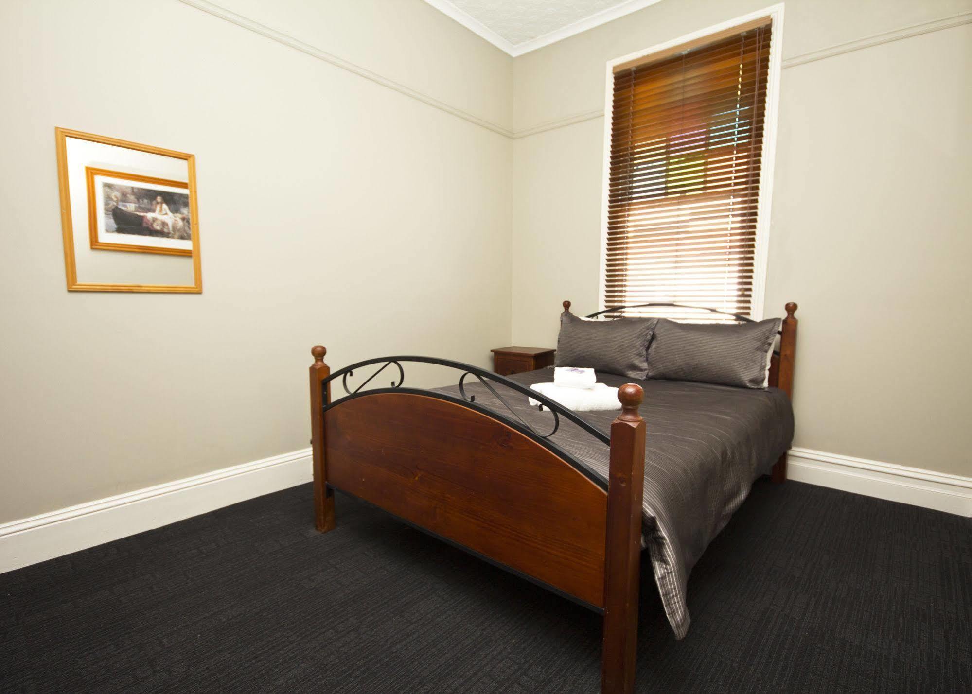 Peden'S Hotel Cessnock Exterior photo